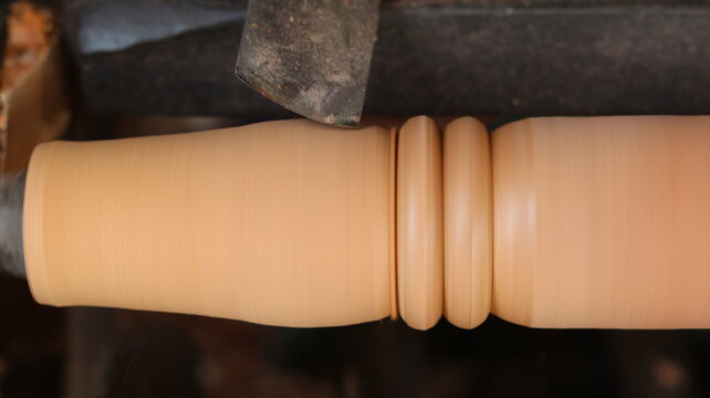 Incredible Wood Lathe Turning Techniques Creating Smooth Shapes and Designs
