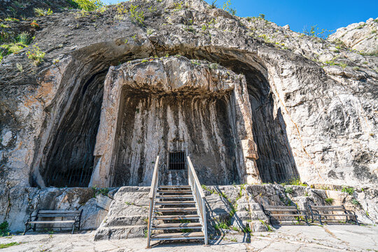 The scenic views of Tombs of the kings of Pontus (Kral Kaya Mezarları), located in Amasya, Turkey, are rock-carved tombs of different sizes, forming the royal necropolis of the Pontic kings.