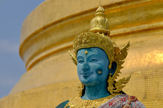 Wat Saket Ratchawora Mahawihan - The Golden Mount Temple
