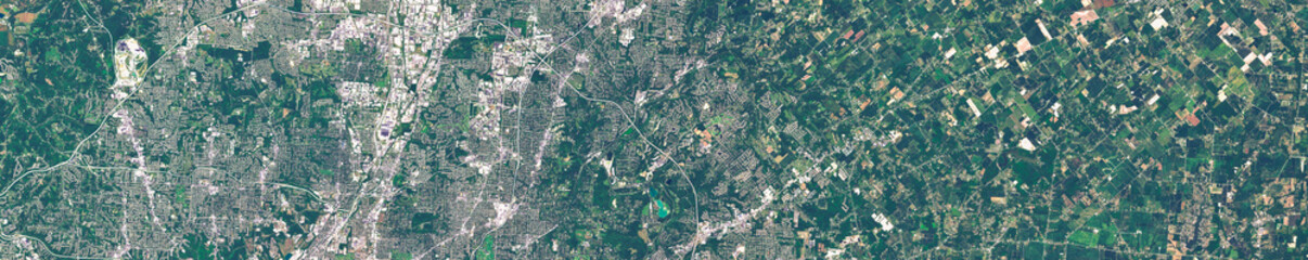 Fototapeta premium Cincinnati Metropolitan Area in the USA Viewed from Space – Ohio River, Urban Landscape and Infrastructure in Satellite Imagery