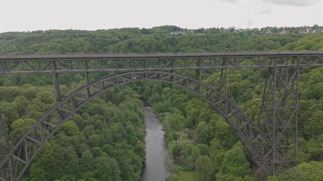 Fly with me along this steel bridge which connect Solingen and Burscheid which is the highest train bridge in Germany