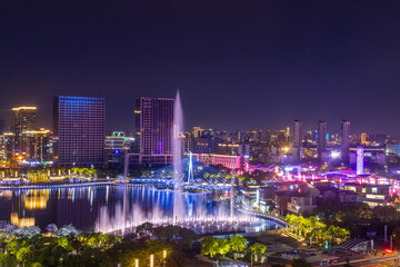 Wuxi Yingyue Lake night view fountain landscape, China © 肖勇