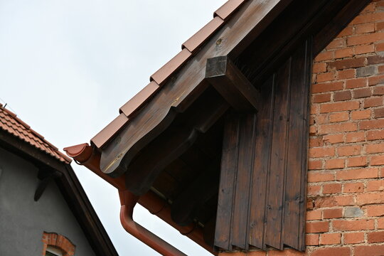 Elegant Classical Wooden Finishing of Pitched Roof Construction