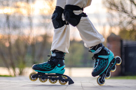 Teen'S Feet In Rollerblades