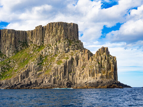Majestic Cape Pillar, Tasman National Park, Tasman Peninsula, Tasmania, Australia