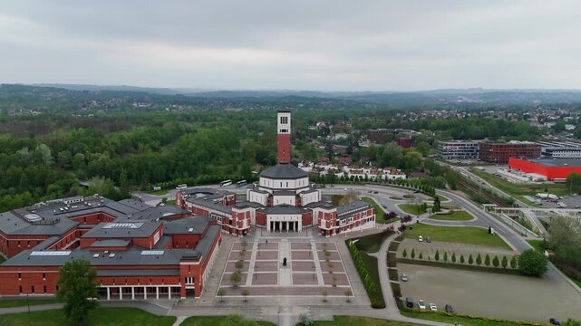 Sanktuarium Jana Pawła II, Krak&oacute;w, widok z drona, przelot nad 
