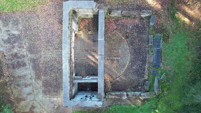 Base de lancement du Val d'Ygot : vestiges de missiles V1 en Normandie, drone 4K