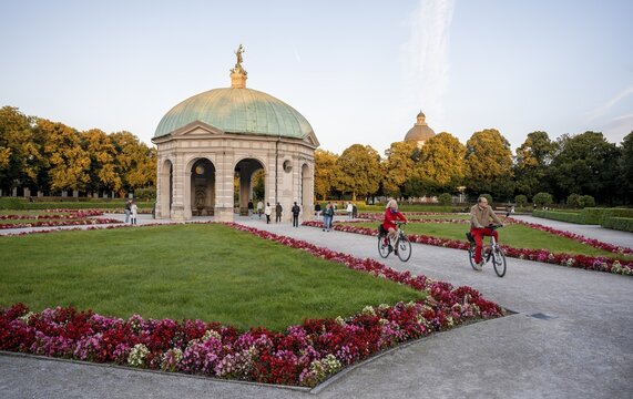 Court Garden with the Diana Temple, Munich, Upper Bavaria, Bavaria, Germany