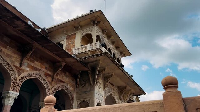 Albert Hall Museum, Jaipur, India. A Stunning Architectural View of Historic Facade with Intricate Details Under a Clear Blue Sky, Highlighting the Blend of 