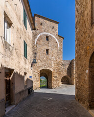 Obraz premium The San Quirico d'Orcia Town street view in Tuscany, Italy
