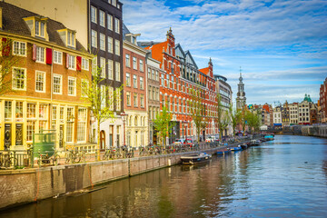 Obraz premium Amsterdam innercity with the Munttower in the Netherlands
