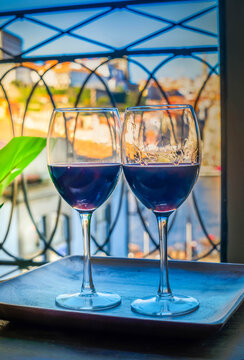Two glasses with red wine