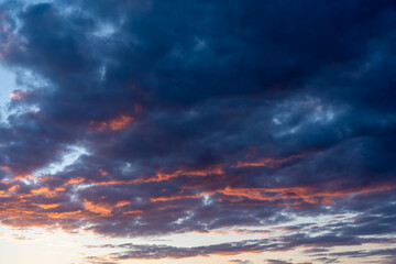 Fototapeta premium dramatic sky at sunset