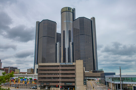 General Motors Renaissance Center RenCen at Detroit International Riverfront in downtown Detroit, Michigan MI, USA. 