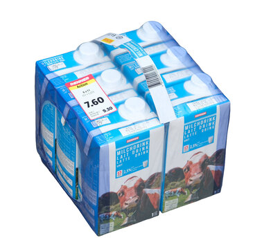 Denner Milchdrink 6er Packung in Aktion, Schweizer Milch aus der Schweiz, Z&uuml;rich 18.05.2026