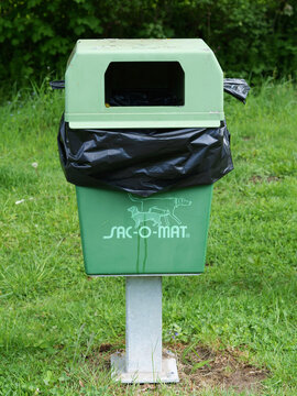 Germany, Lerbach, May 15. 2026, Sac o Mat Dog Bags
