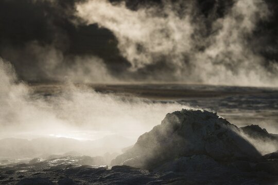 Backlight, Rising Steam, Fumarole, N&aacute;mafjall, M&yacute;vatn or Myvatn, Krafla Volcano System, Northern Iceland, Iceland