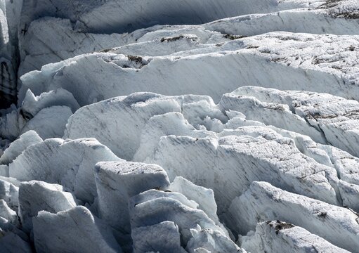 Glacier ice with crevasses, glacier tongue, Glacier des Bossons, La Jonction, Chamonix, Haute-Savoie, France