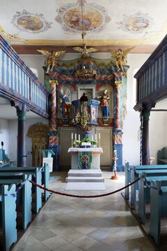 Church, altar, Egloffstein Castle, built around 1150, hilltop castle, Spornburg, former high medieval noble castle, Egloffstein market, Trubach Valley, Franconian Switzerland-Veldenstein Forest nature Park, Upper Franconia, Franconia, Bavaria, Germany