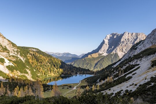 View of Seebensee, behind Zugspitze, Ehrwald, Mieminger Kette, Tyrol, Austria