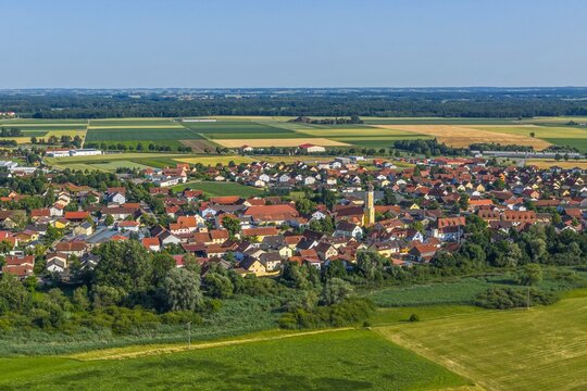 Das Donautal in der s&uuml;d&ouml;stlichen Oberpfalz nahe Pfatter im Kreis Regensburg im Luftbild