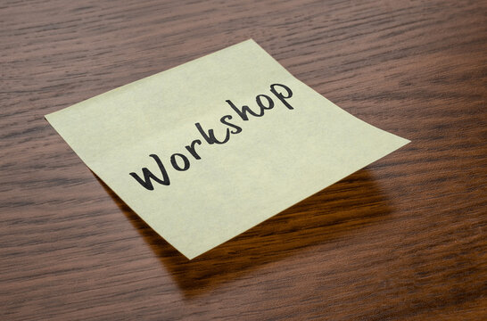 Sticky note with the text Workshop