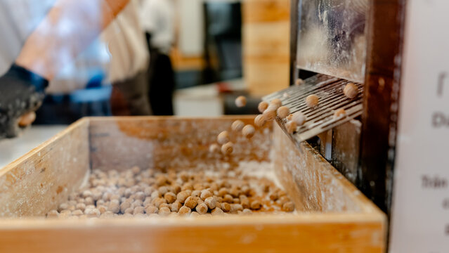 Handmade tapioca pearls in Taipei street market