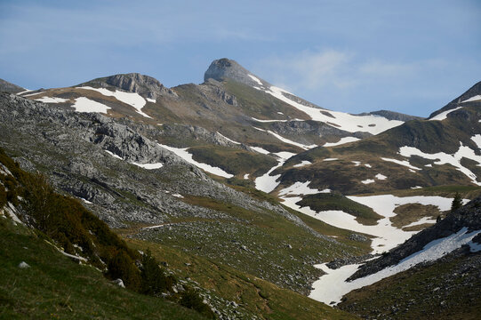 Snow patches on rugged peaks in Hecho Valley, Pyrenees