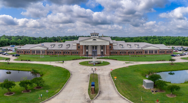 River Parishes Community College Louisiana &mdash; Main Building Facade Circular Driveway Fountain Front Aerial Ascension Parish