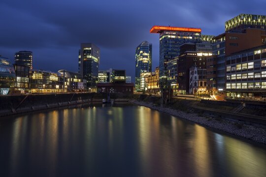 Ensemble of buildings at Medienhafen, PEC, SIGN!, old malt house, Colorium, Roggendorf House, night photograph, Medienhafen, D&uuml;sseldorf, North Rhine-Westphalia, Germany