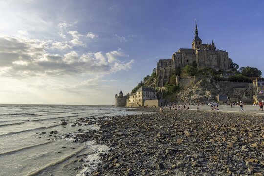 Incoming Flood, Mont-Saint-Michel, D&eacute;partement Ille-et-Vilaine, France