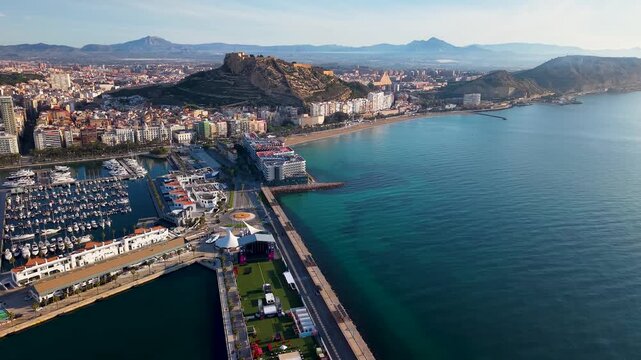 Alicante , zona Volvo y Castillo de Santa B&aacute;rbara , cenital a&eacute;rea