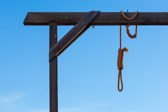 Close up of the hanging noose on the gallows in the courtyard of the historic courthouse in the infamous Wild West town of Tombstone, Arizona, USA