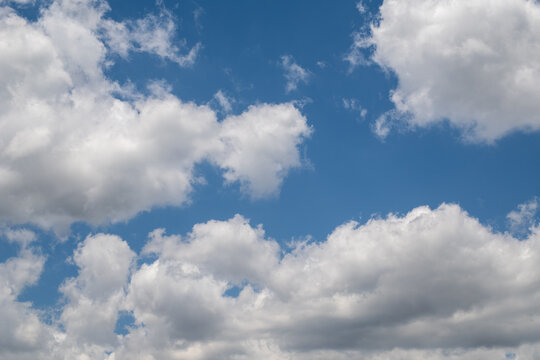 青い空と白い雲