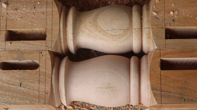 Wood Lathe Machine Turning Simple Wood into Stunning Artistic Masterpieces
