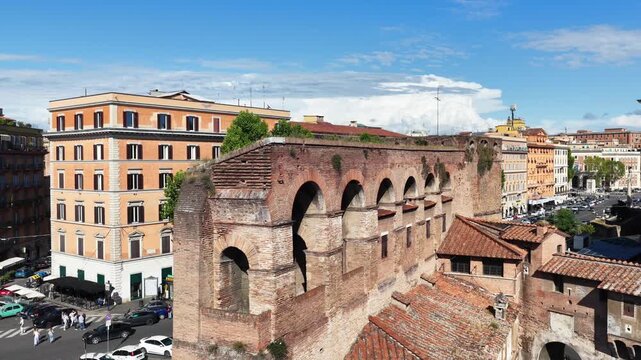 Roma, Italia: piazza Fiume nel centro citt&agrave;.
Vista aerea di piazza Fiume, Via Piave e Corso d'Italia.