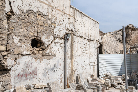 Major shell impact on the Al Tahera Church in Mosul, Iraq