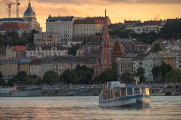 Fototapeta premium Danube river, Budapest sunset