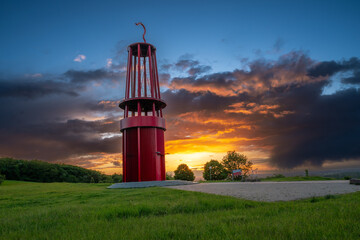 Roter Turm im Sonnenuntergang © Axel
