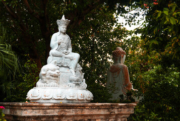 Obraz premium Buddha statue in the temple. Danang Vietnam.