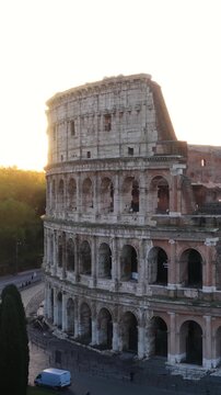 Il Colosseo a Roma, Italia
Vista aerea del monumento turistico pi&ugrave; visitato in Italia.