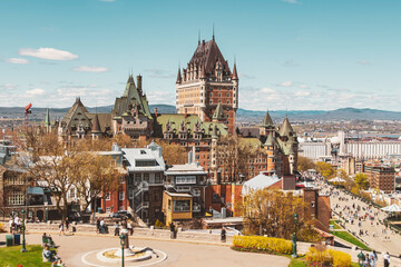 Obraz premium Beautiful view of the Chateau Frontenac in spring season