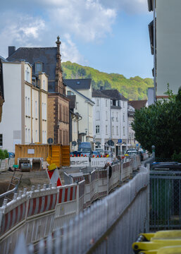 Baustelle Durchgangs Stra&szlig;e, Wohnen in einer sehr alten Stadt, alles schon mal gesehen aber immer wieder gern mal neu betrachtet