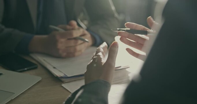 Meeting and presentation at the desk
