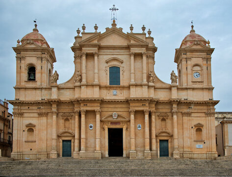 Noto Cathedral (Cattedrale di Noto), a prime example of Sicilian Baroque architecture located in Noto, Sicily.