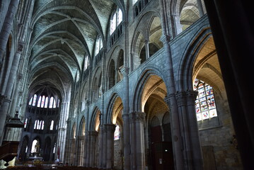 Fototapeta premium Nef de Notre-Dame-en-Vaux à Châlons-en-Champagne. France