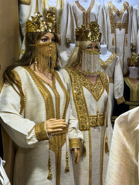 bonecas manequins arabes burca muculmanas