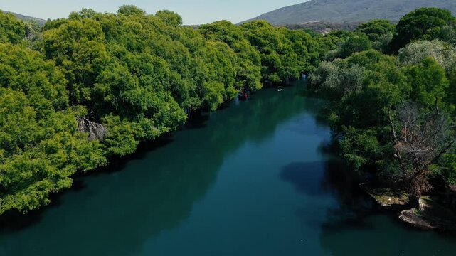  Lago de Cam&eacute;cuaro en Michoac&aacute;n desde vista de drone