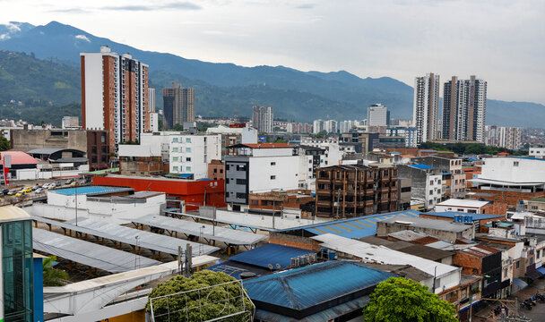 Bucaramanga, Santander - Colombia. May 2, 2026. The city has an average temperature of 27 degrees Celsius.