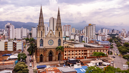 Plakat Bucaramanga, Santander - Colombia. May 2, 2026. Panoramic drone view of San Francisco de Asis Parish.